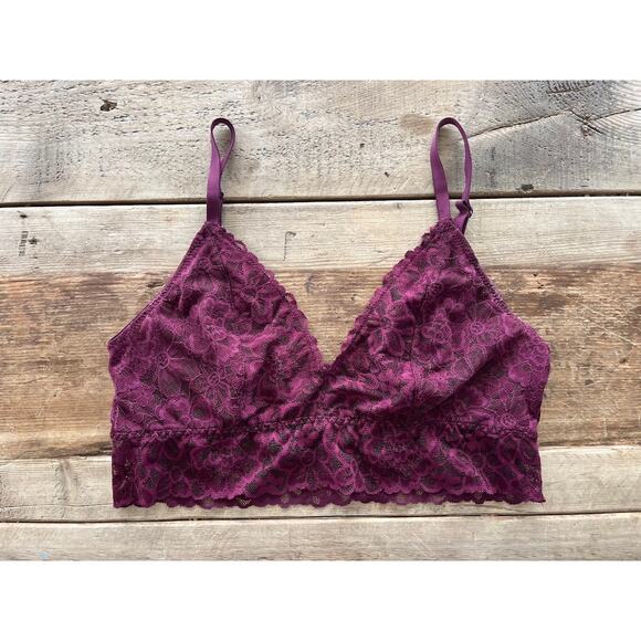 Victoria's Secret Kir Red MEDIUM Sexy Tee Lace Triangle Bralette Wireless Bra - Picture 1 of 2